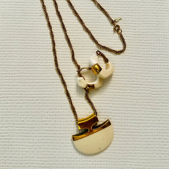 Signed Vintage Trifari Gold Tone and Cream Necklace and Earring Set - Picture 1 of 5